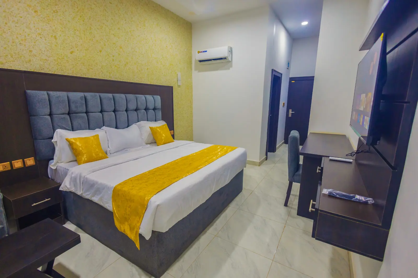 Deluxe Room view 3