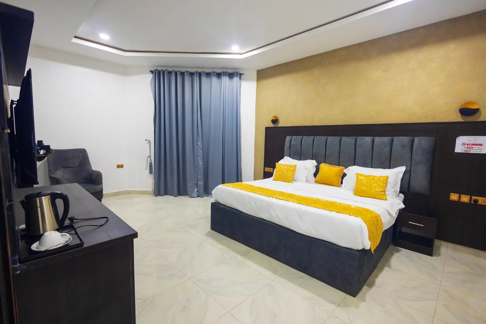 Deluxe Room view 6